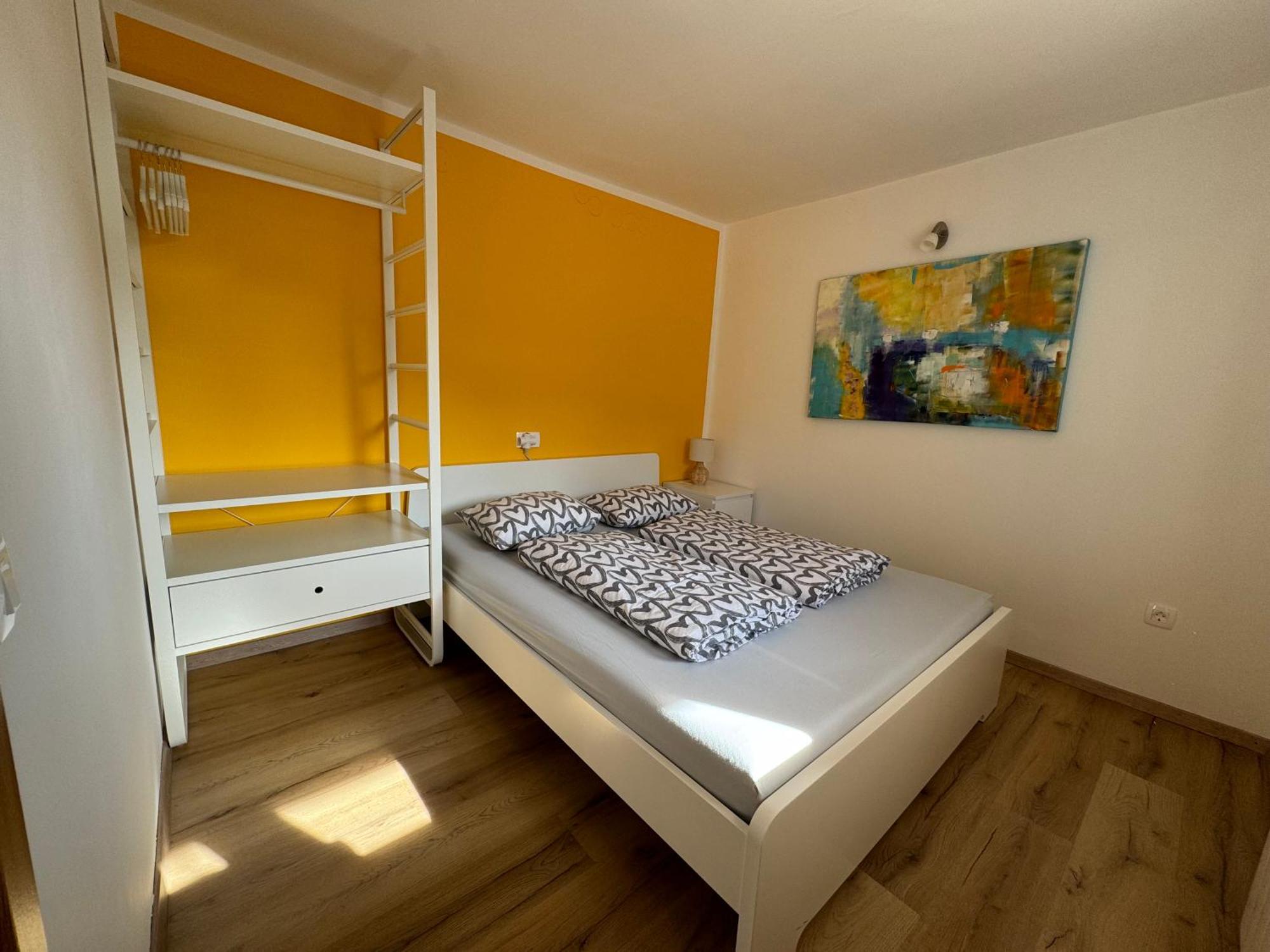 Apartment Captain's