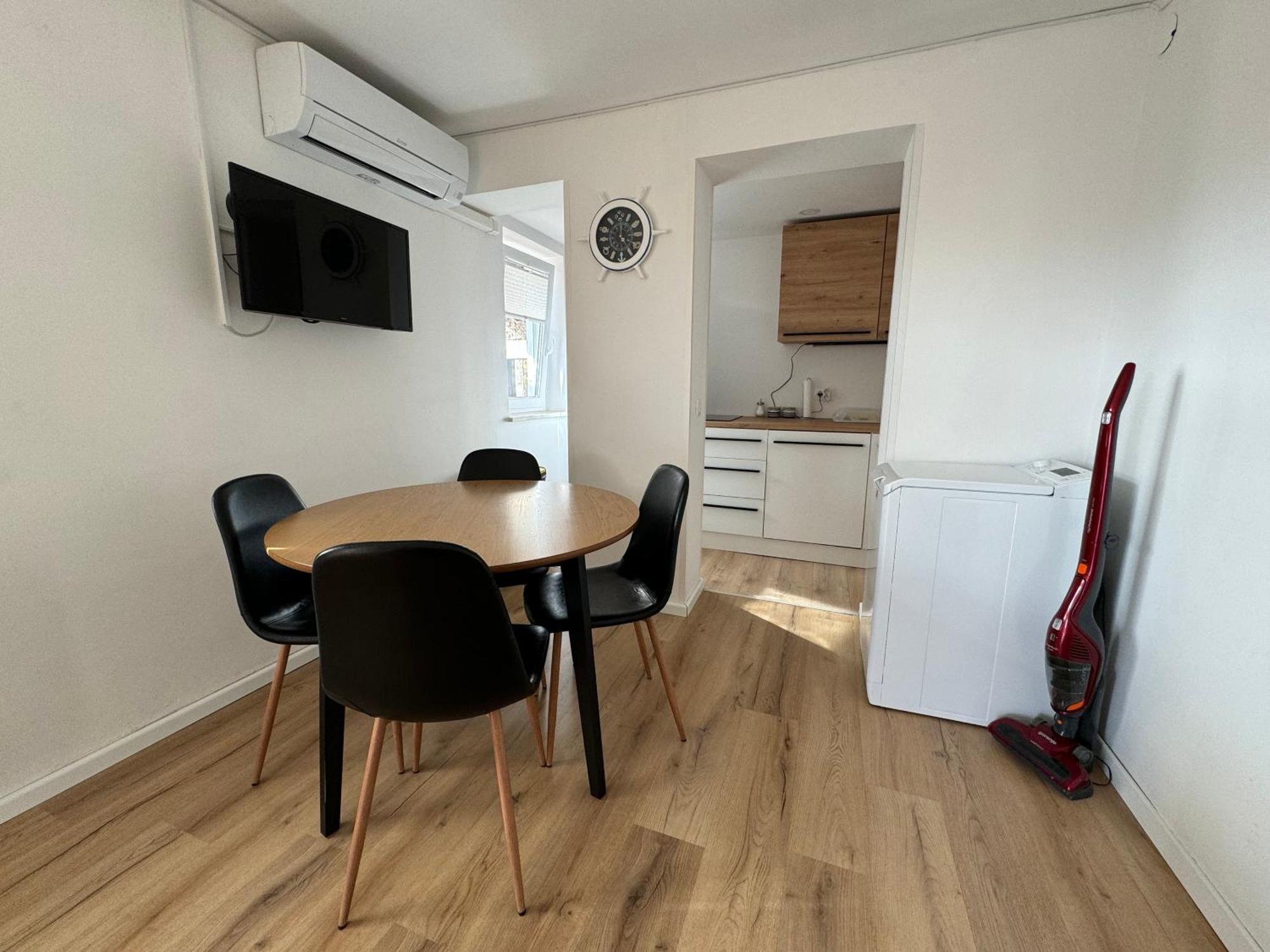 Captain's Apartment